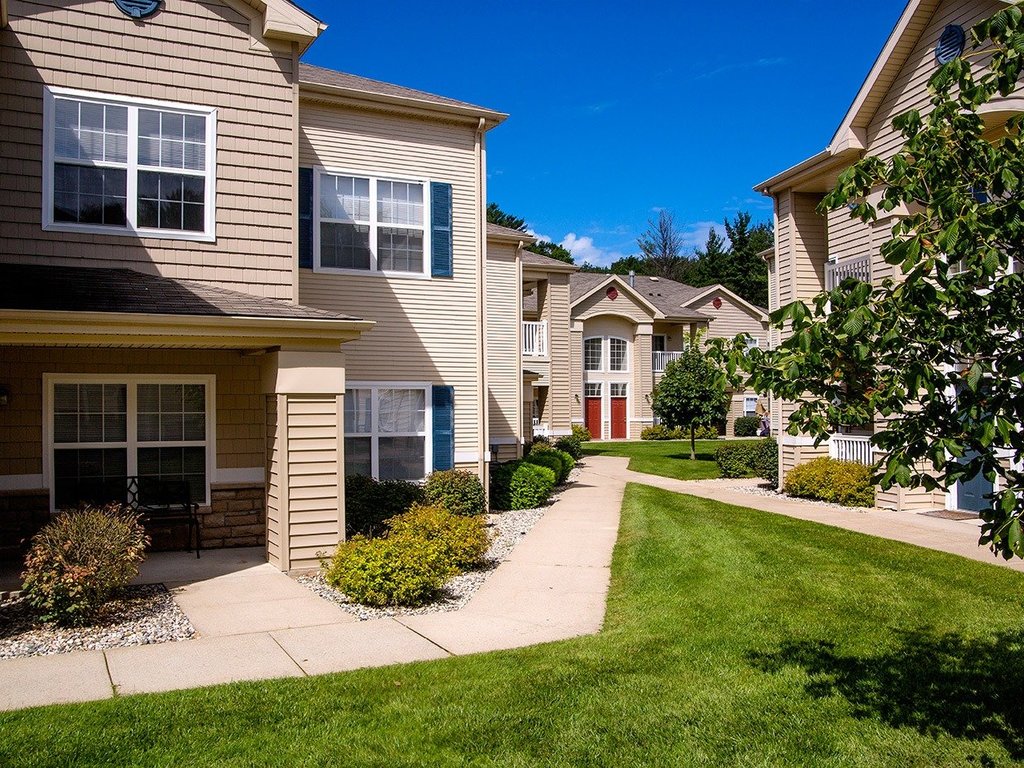 Luxury Apartments For Rent In Grand Haven, Michigan