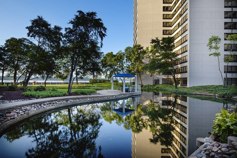 Detroit Riverfront Apartments | Riverfront Towers | Welcome
