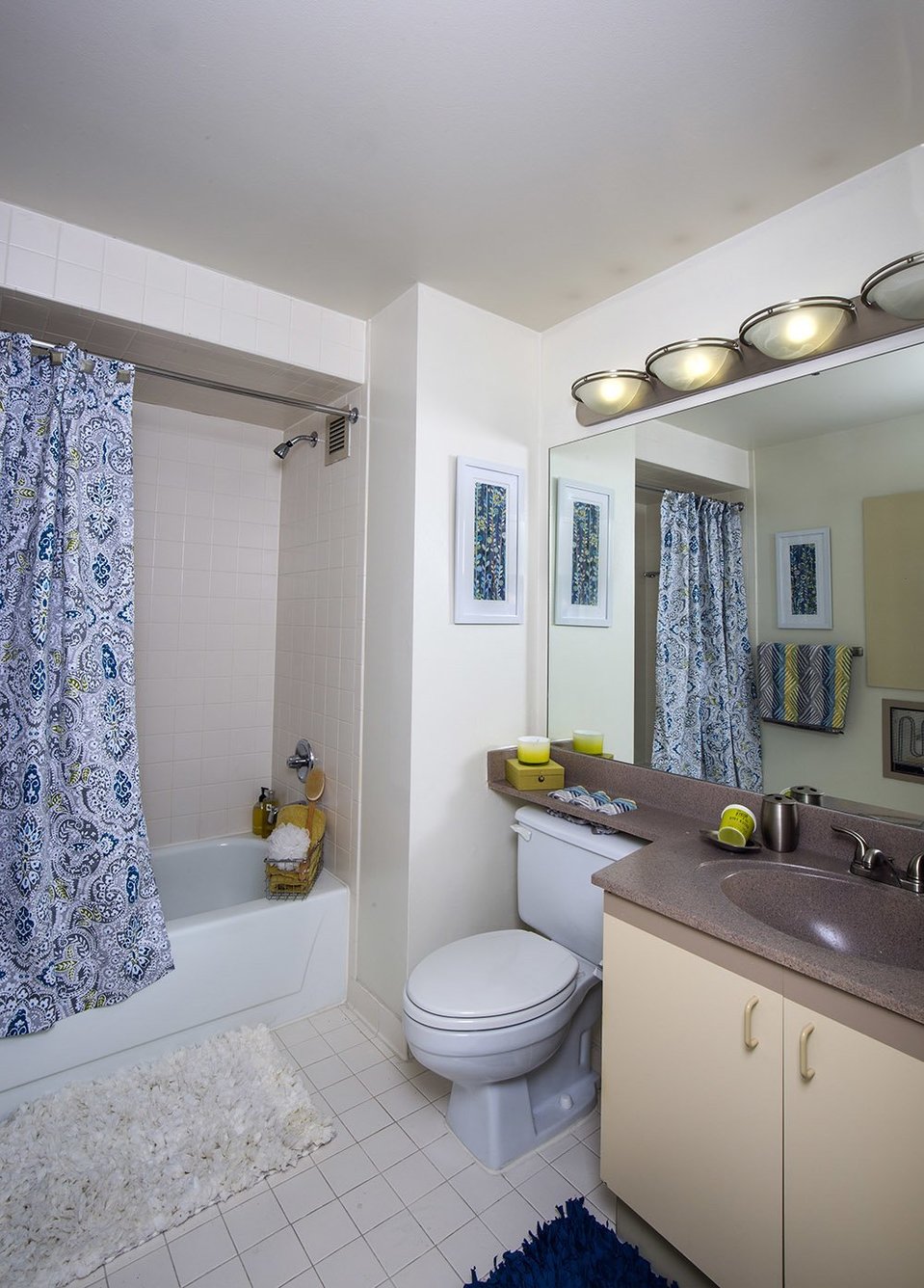 Detroit Riverfront Apartments | Riverfront Towers | Welcome 11, e berkeley st @ washington.
