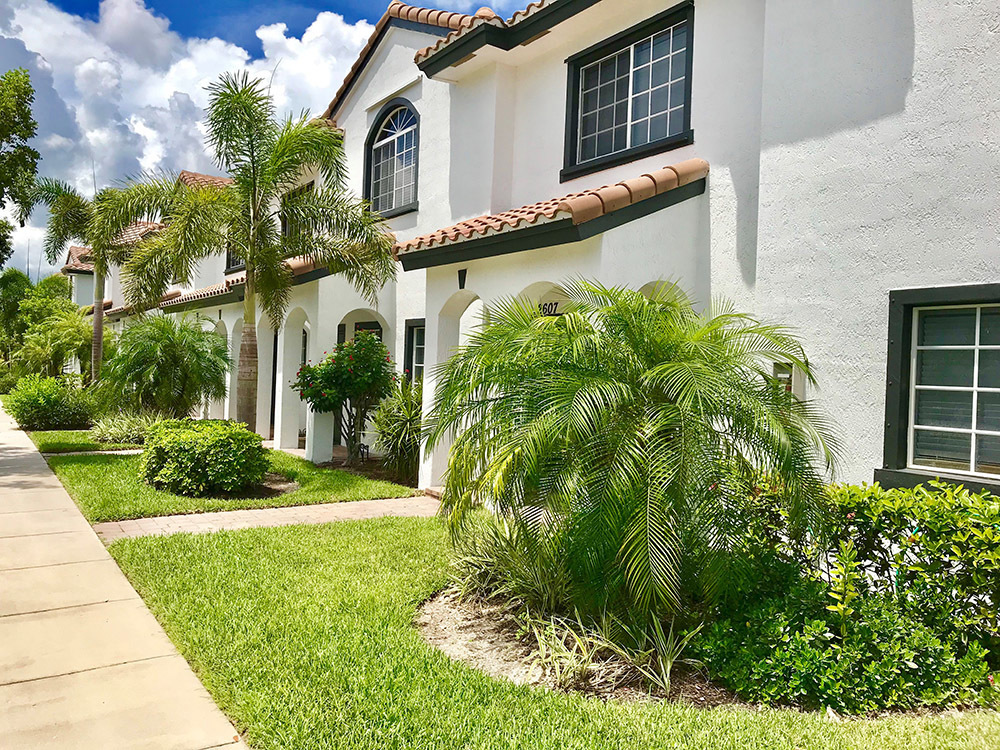Apartments In Naples Florida Amberton Luxury Townhomes Home