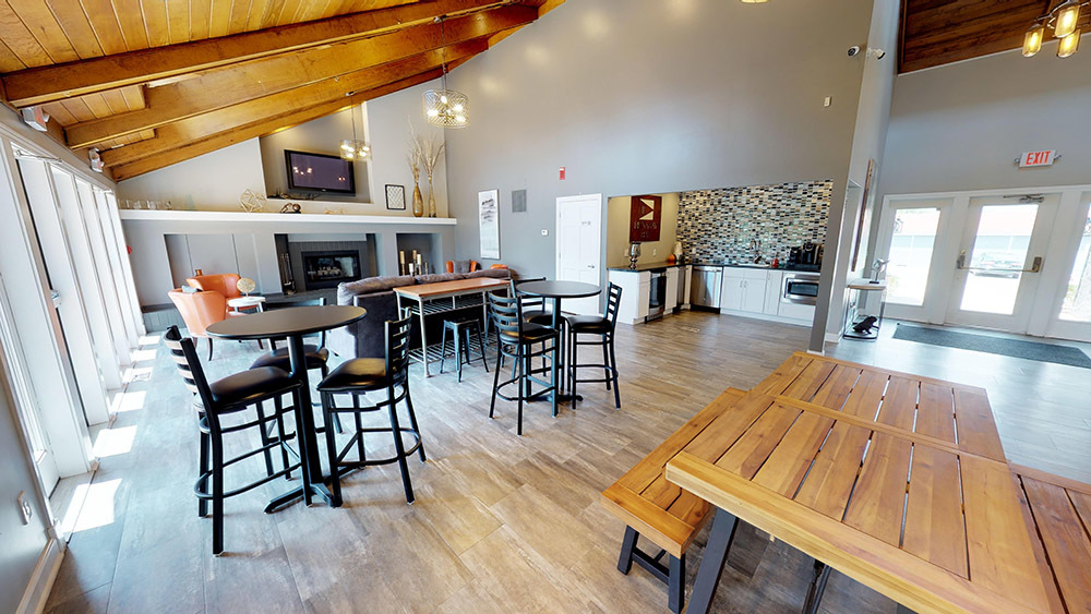 Apartment In Lansing Mi Runaway Bay Welcome