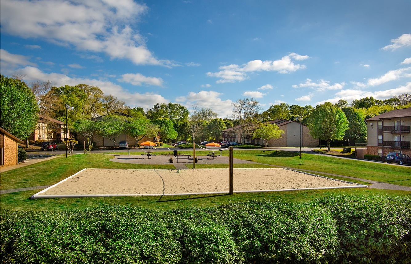 Home Apartments in Gardendale, AL Woodbrook Apartments