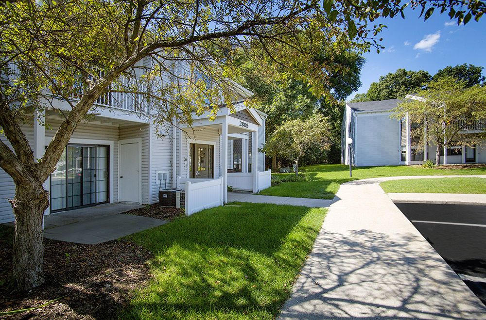 Central Park Place Apartments Grand Rapids, Michigan Residents