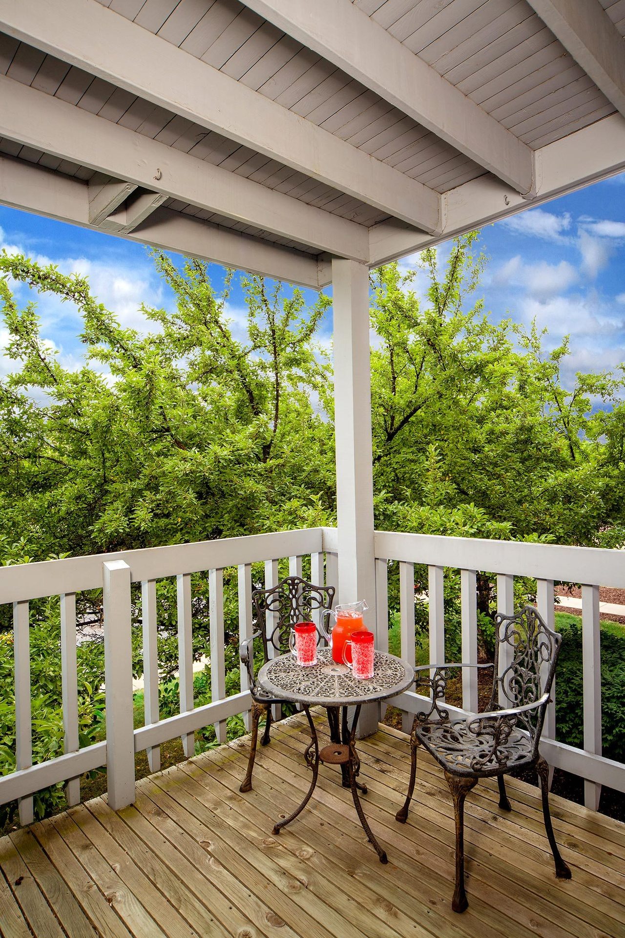 Runaway Bay Apartments Lansing, MI Gallery