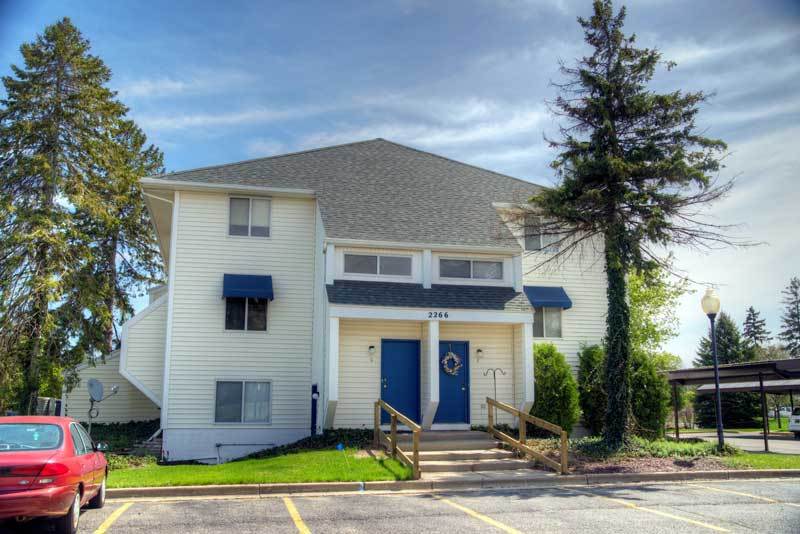 Pet Friendly Apartments in Lansing, Michigan Stonehedge Apartments