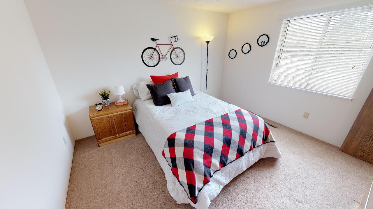 Pet Friendly Apartments in Lansing, Michigan Stonehedge Apartments