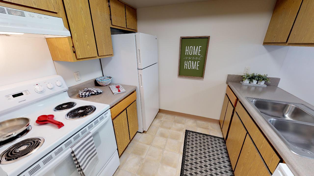 Pet Friendly Apartments in Lansing, Michigan Stonehedge Apartments