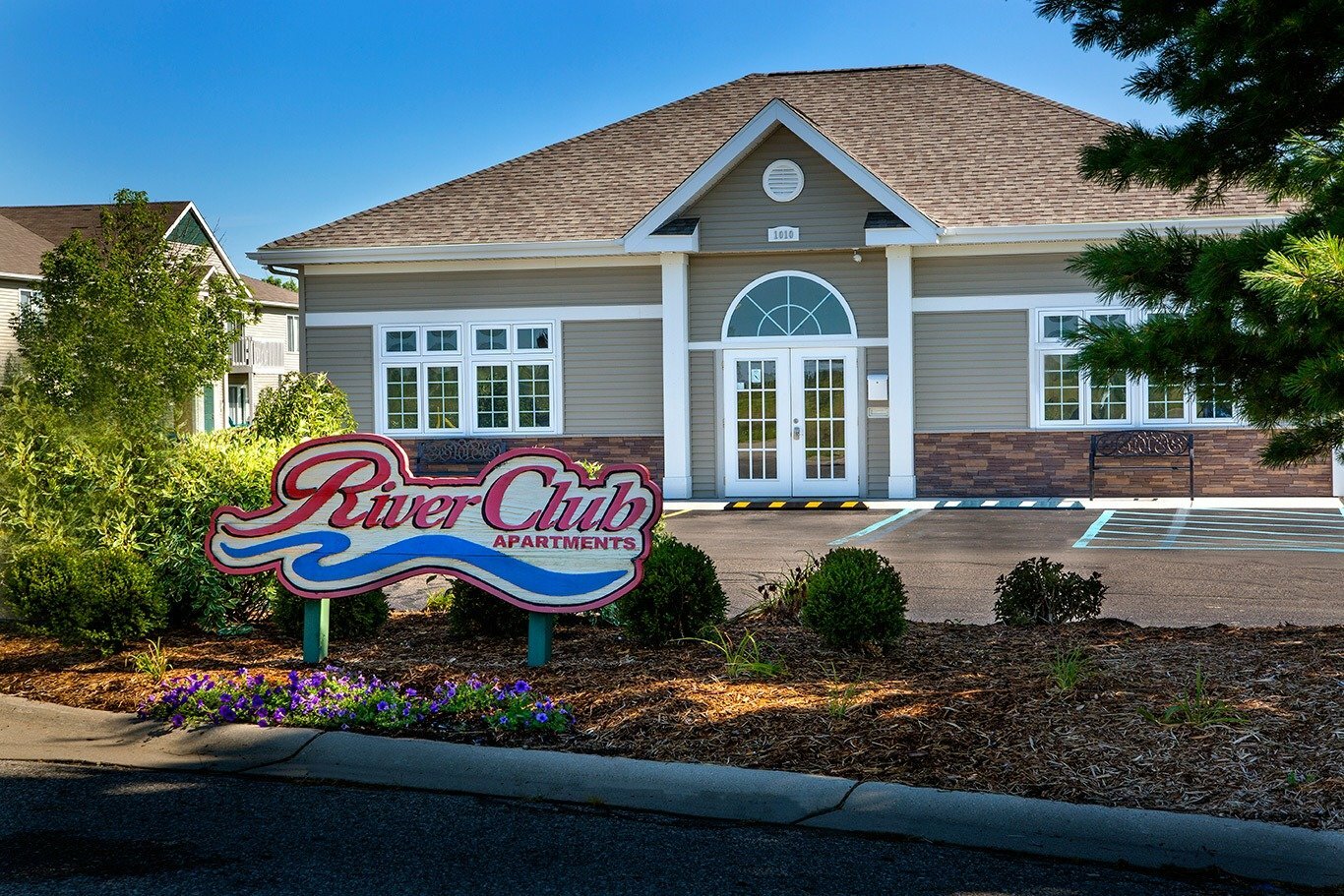 Apartments in Holland Michigan River Club Contact