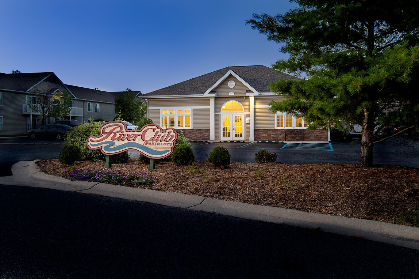 Apartments in Holland Michigan River Club Contact