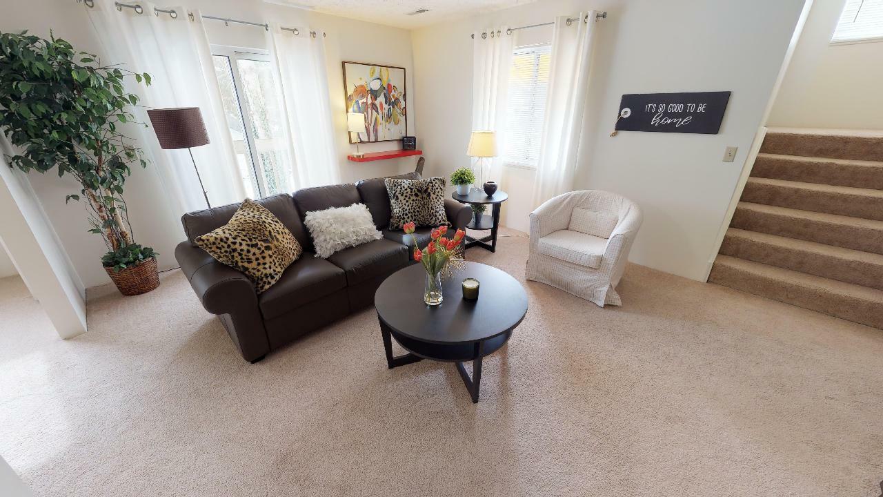 Townhomes East Lansing, MI Stonehedge Apartments Location