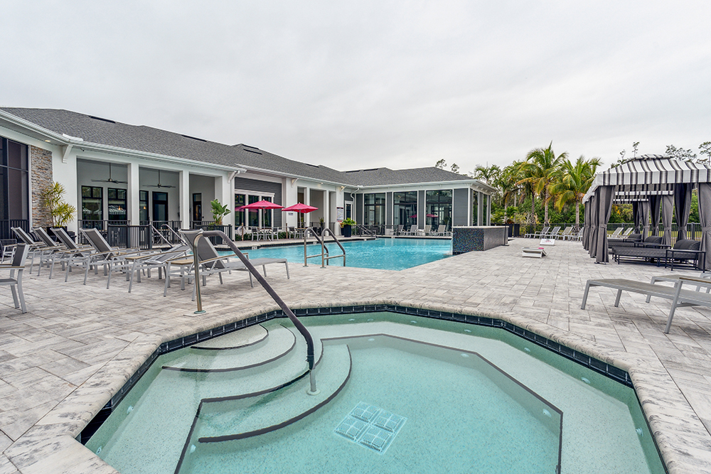 81 West Apartments Fort Myers, FL Residents