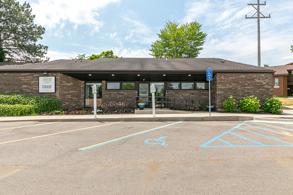 Apartments in Lansing, MI Timber Lake Apartments Home