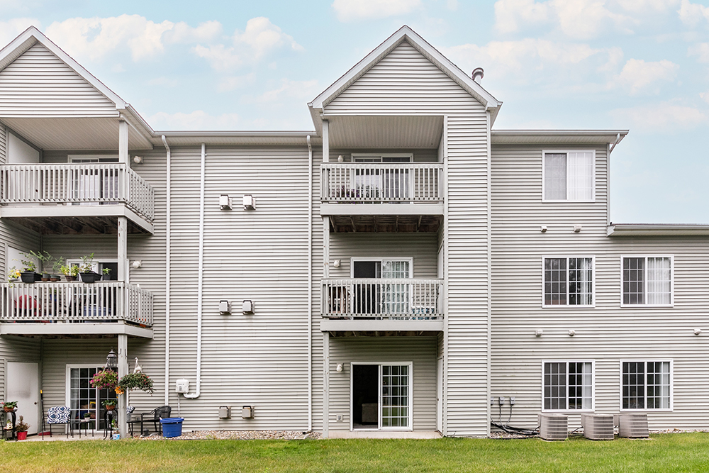 Apartments in Bath, Michigan Somerset Park Features
