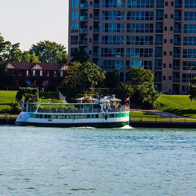 Detroit Riverfront Apartments Riverfront Towers