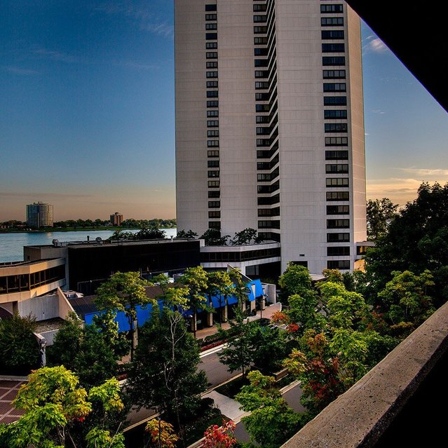 Detroit Riverfront Apartments Riverfront Towers